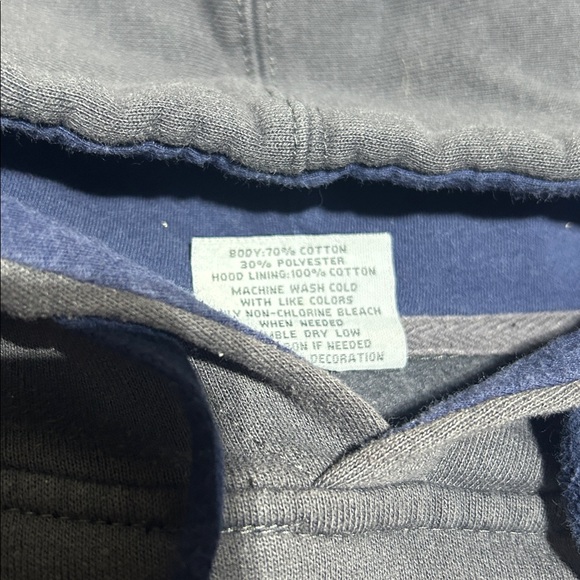 Stadium Athletics Michigan University Embroidered Hoodie (Men XL) - Picture 6 of 10